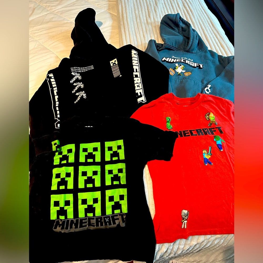 Lot of 4 Minecraft hoodies and t shirt boys 7-8